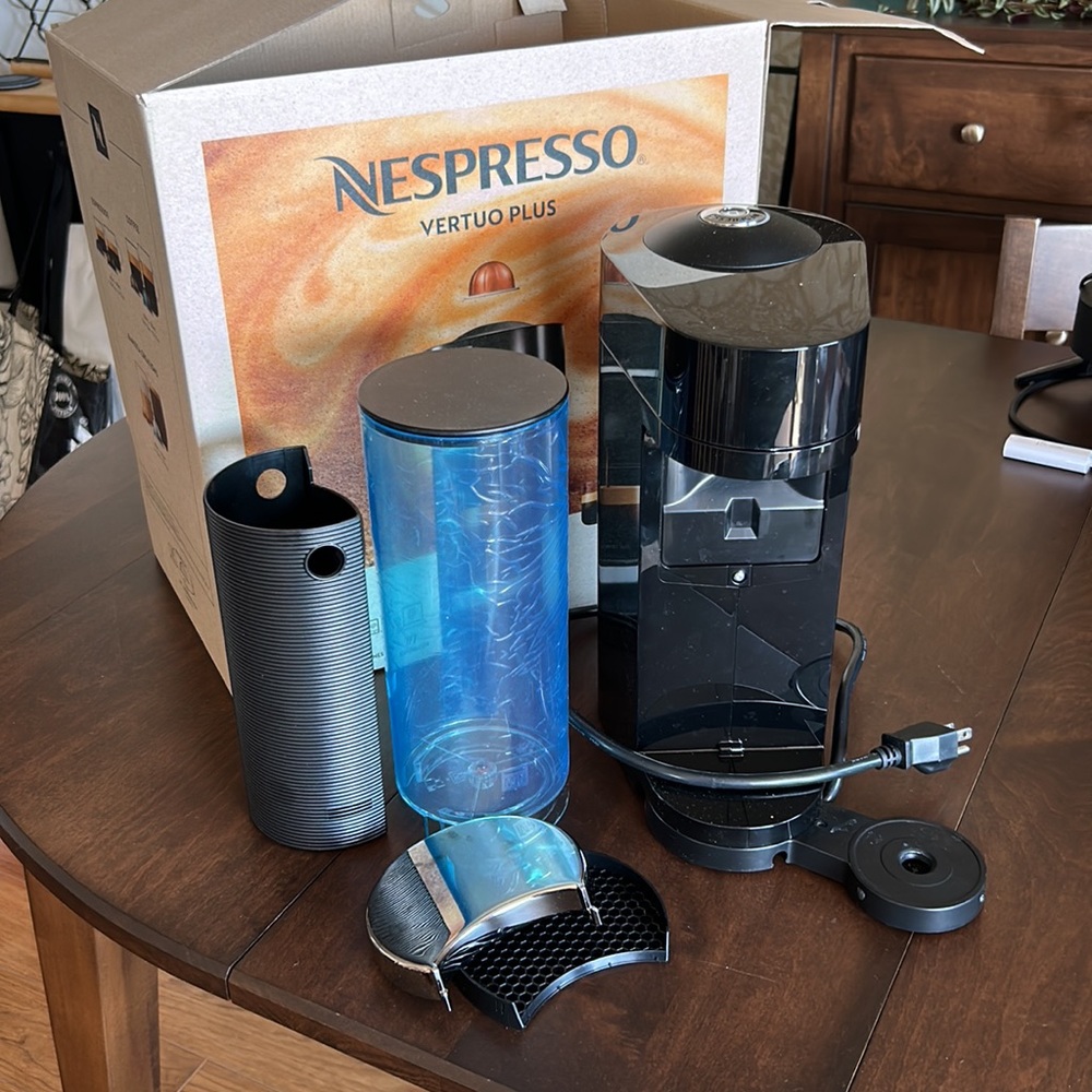Nespresso Vertuo Plus - brand new & unused espresso machine